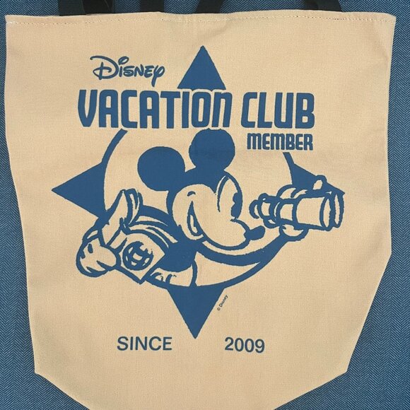 Bay Lake Tower (BLT) at Disney’s Contemporary Resort Tote Bag - Picture 1 of 2